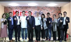 常州市委常委、新北区委周斌书记一行莅临安博足球参观考察